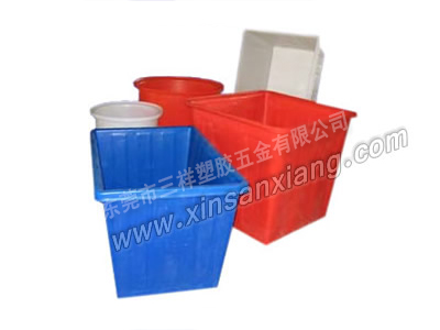 化工桶K型<br>采用進口（kǒu）PE原料一次成型 良好的衛生性和（hé）耐腐蝕性